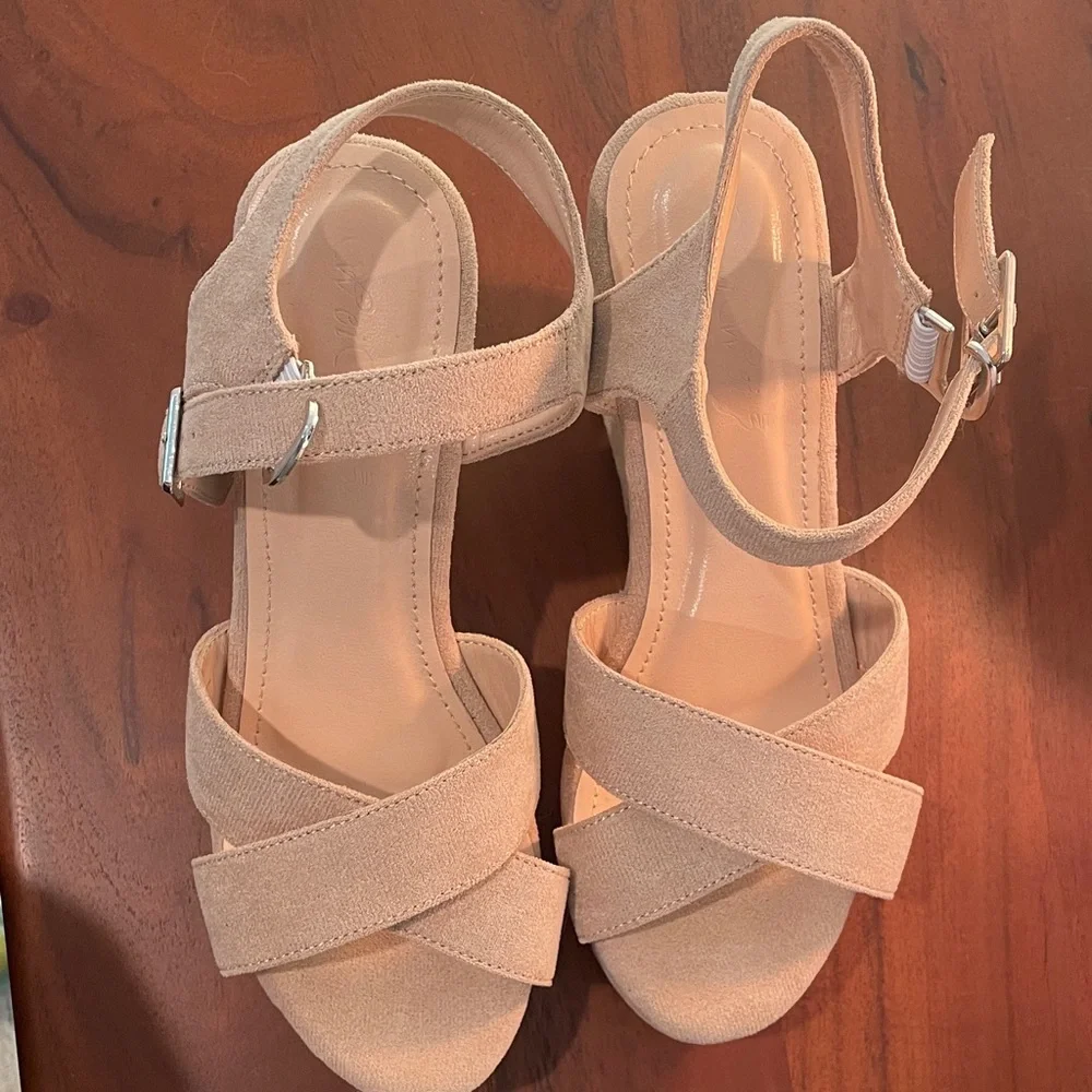 Women’s Beige Platform Sandals with Ankle Strap